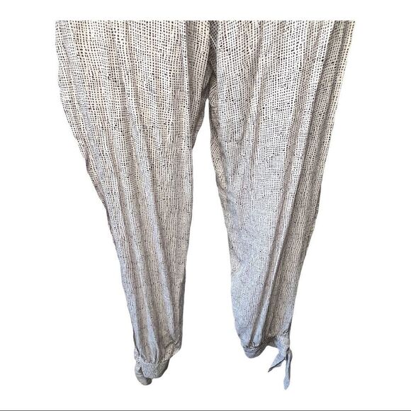 Reference‎ Jumpsuit - Picture 6 of 7